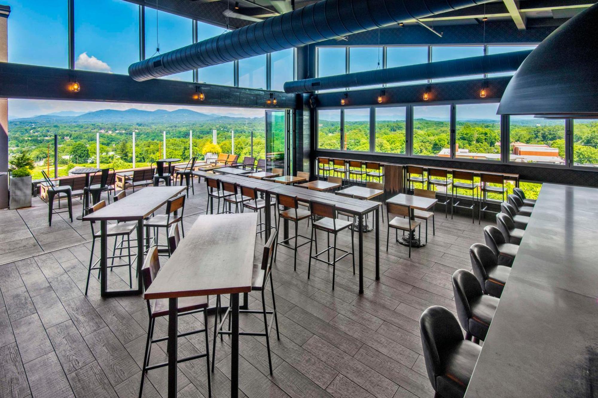 Doubletree By Hilton Asheville Downtown Екстериор снимка