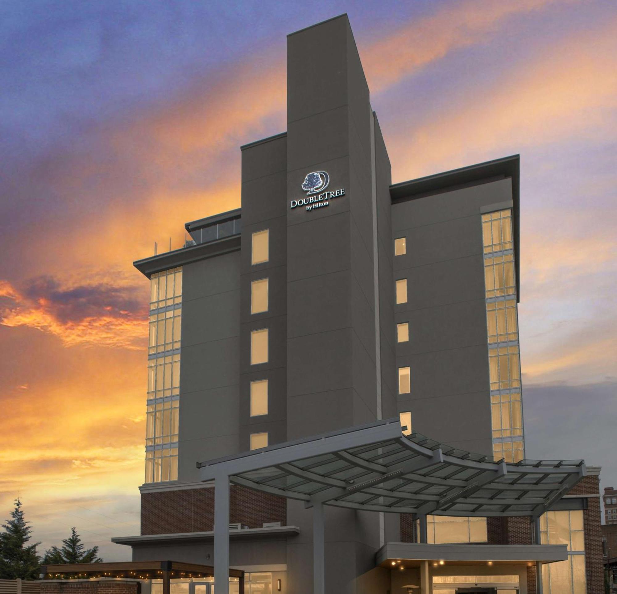 Doubletree By Hilton Asheville Downtown Екстериор снимка