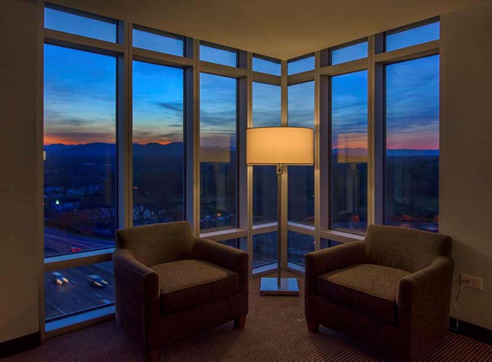 Doubletree By Hilton Asheville Downtown Екстериор снимка