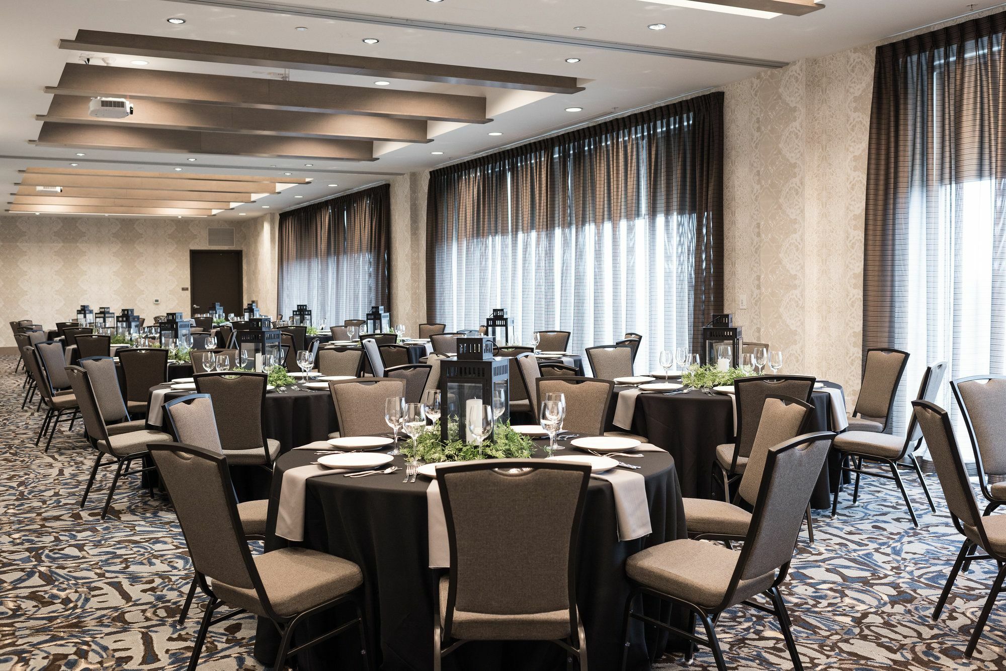 Doubletree By Hilton Asheville Downtown Екстериор снимка